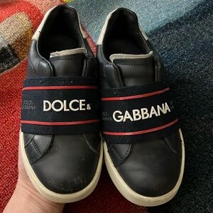 Toddler dolce gabbana sneakers size 28 💙